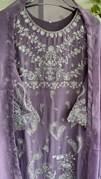 Pakistani Stitched Luxury Chiffon Embroidered Fancy 3Pcs _ Lavender 