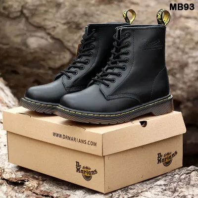 DR Cross Over High top Martin Boots Stk