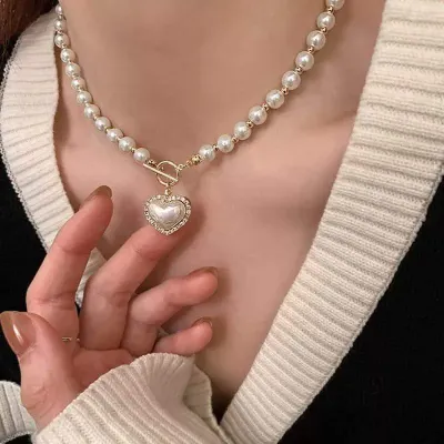 Faux Pearl Heart Charm Choker Necklace 