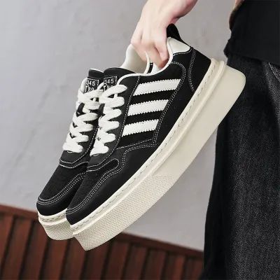 Fashionable Ultra-Light Retro Shoes