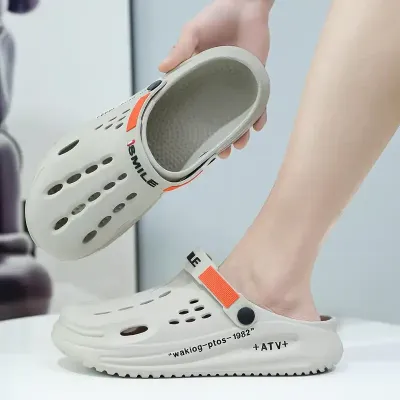 BREATHABLE BEACH SLIPPERS
